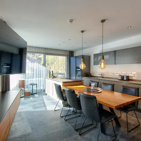 Hollywood Dream Penthouse & Apartments Mit Privater Sauna Nahe Ischgl Kappl  Exterior photo