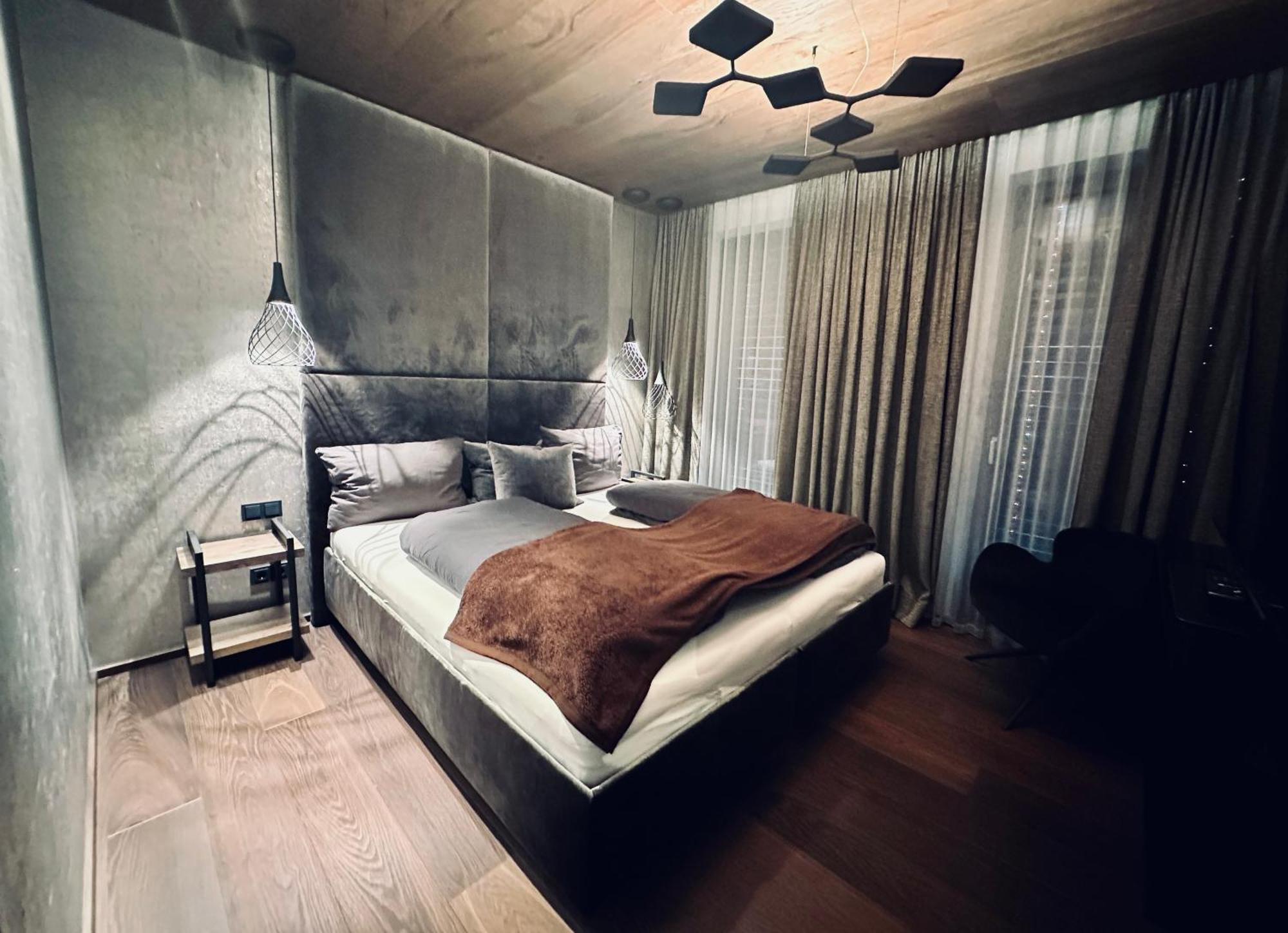 Hollywood Dream Penthouse & Mit Privater Sauna Nahe Ischgl